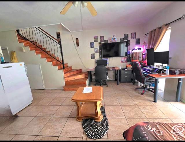 2 BEDROOM DUPLEX FOR SALE IN DAYANGLEN